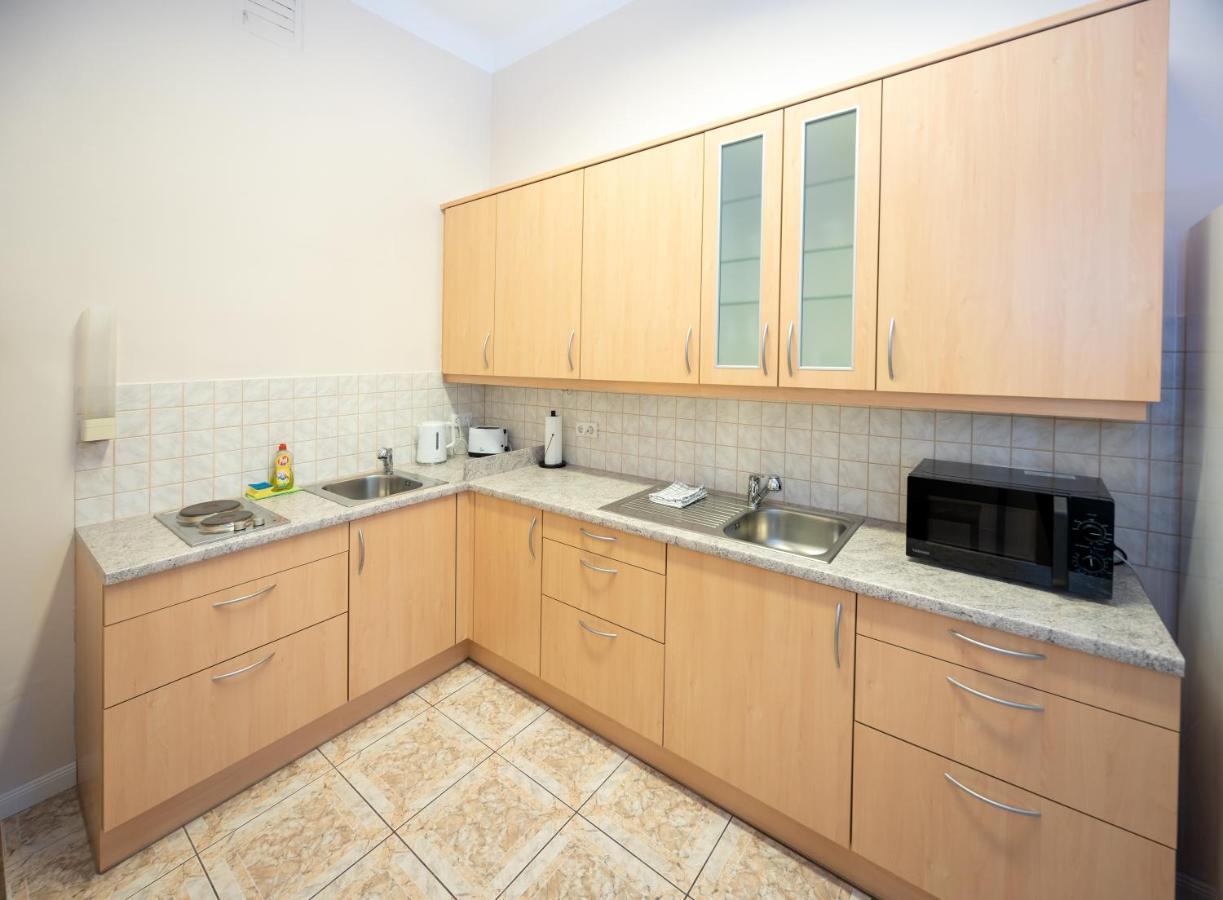 Charming Apartment Near Prater Wien Exteriör bild