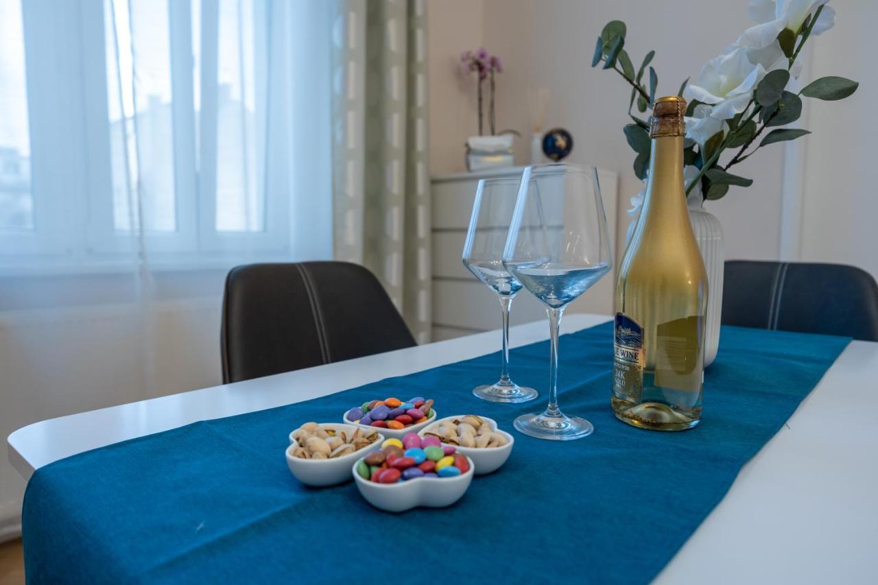 Charming Apartment Near Prater Wien Exteriör bild