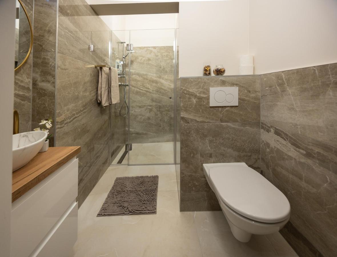 Charming Apartment Near Prater Wien Exteriör bild