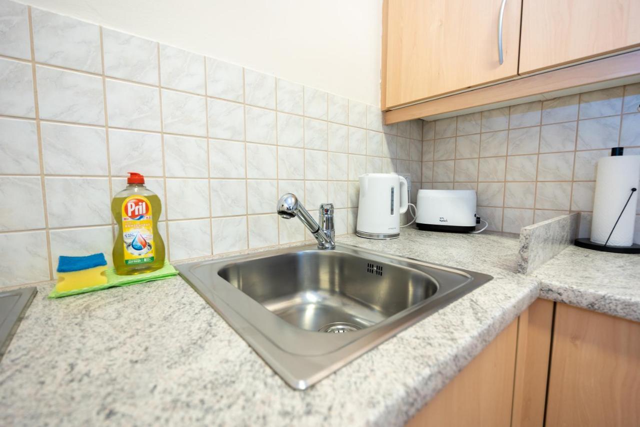 Charming Apartment Near Prater Wien Exteriör bild